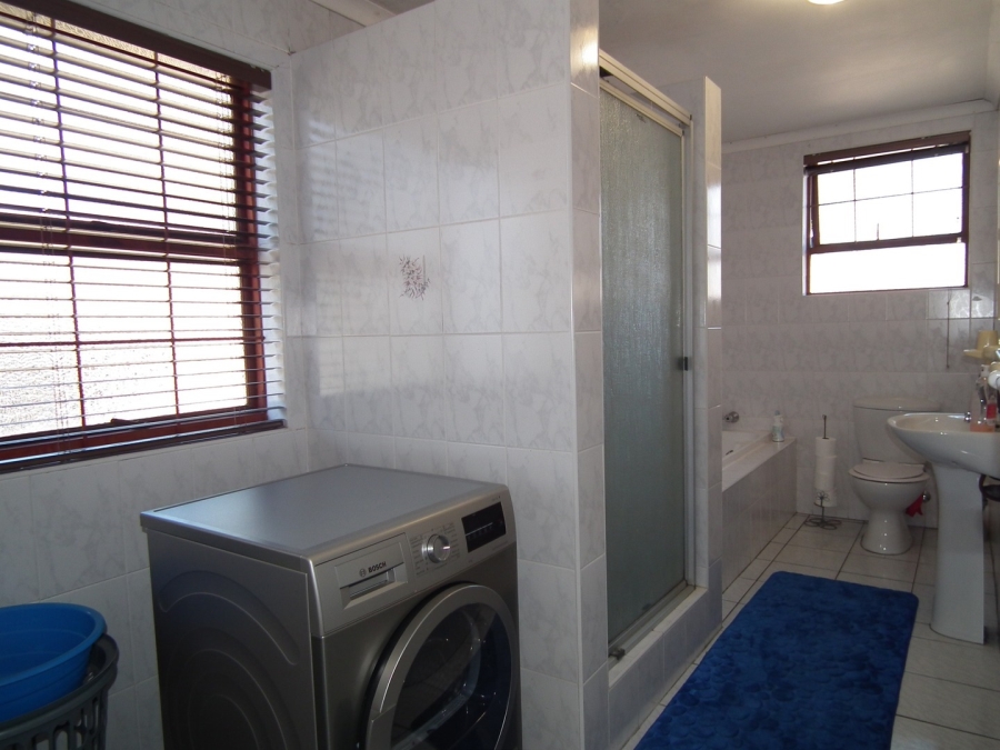 3 Bedroom Property for Sale in Paarl North Western Cape